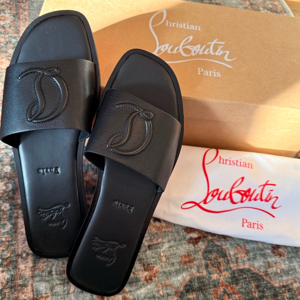NEW Christian Louboutin Black Leather Logo Slides Sandals| EU 38 (US 7.5–8) - Picture 2 of 8